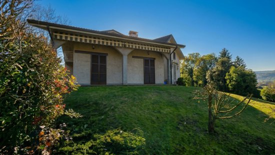 Casa singola in venditaVezzano Sul Crostolo