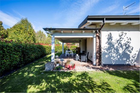 Casa singola in venditaReggio Emilia - Cavazzoli