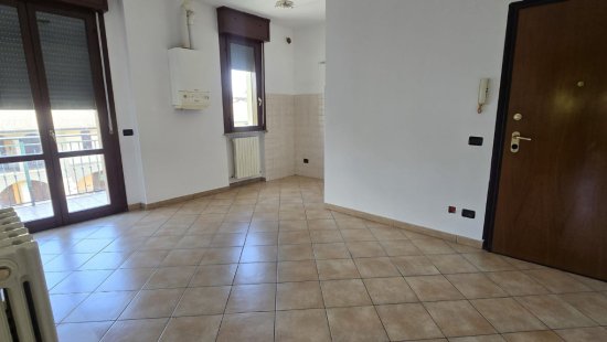 Bilocale in venditaReggio Emilia - Pieve Modolena