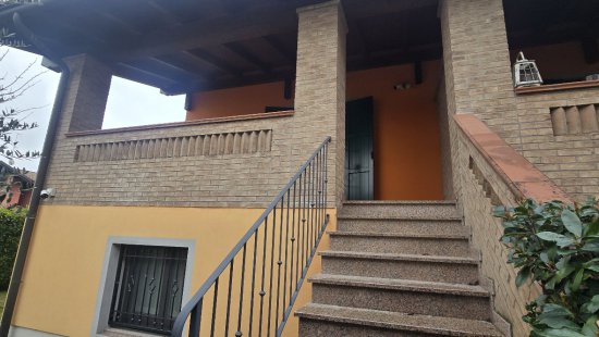 Abbinata in venditaReggio Emilia - Buco Del Signore