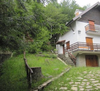 Abbinata in venditaVentasso - Collagna