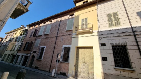 Appartamento in venditaReggio Emilia - Centro Storico