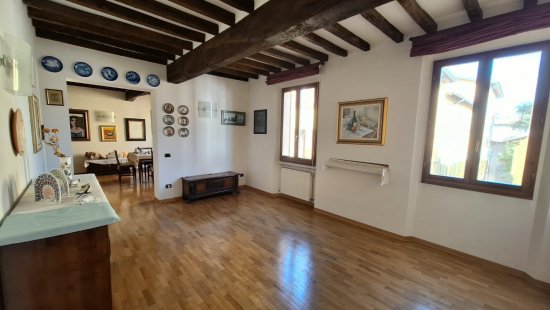 Appartamento in venditaReggio Emilia - Centro Storico